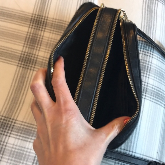 Michael Kors small cross body - Picture 5 of 8